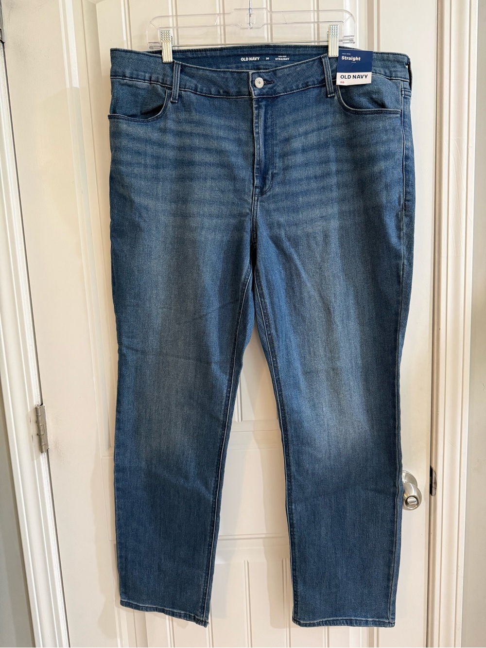 Old Navy Women's Straight-Leg Jeans in Medium Blue Wash